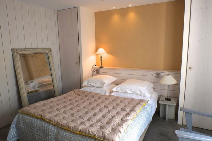 Imagen de la habitación del Hotel H&ocirc;tel Le S&eacute;n&eacute;chal. Foto 9