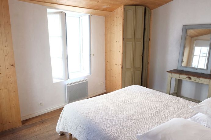 Imagen de la habitación del Hotel H&ocirc;tel Le S&eacute;n&eacute;chal. Foto 18
