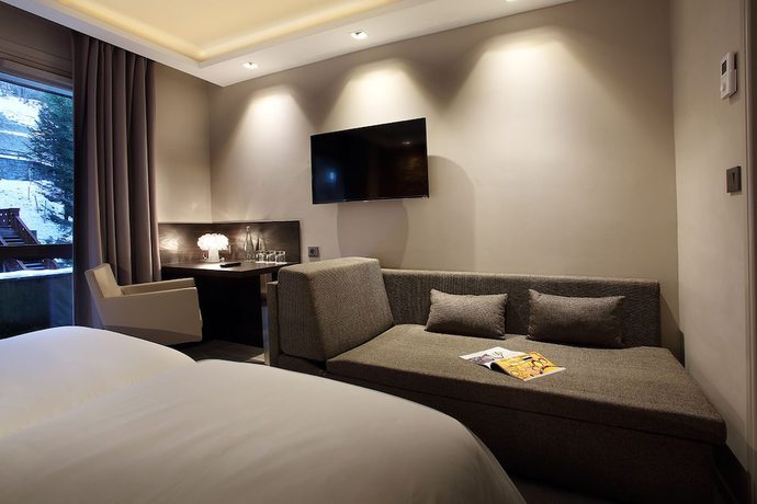 Imagen de la habitación del Hotel H&ocirc;tel Le Tremplin, Les Allues. Foto 18