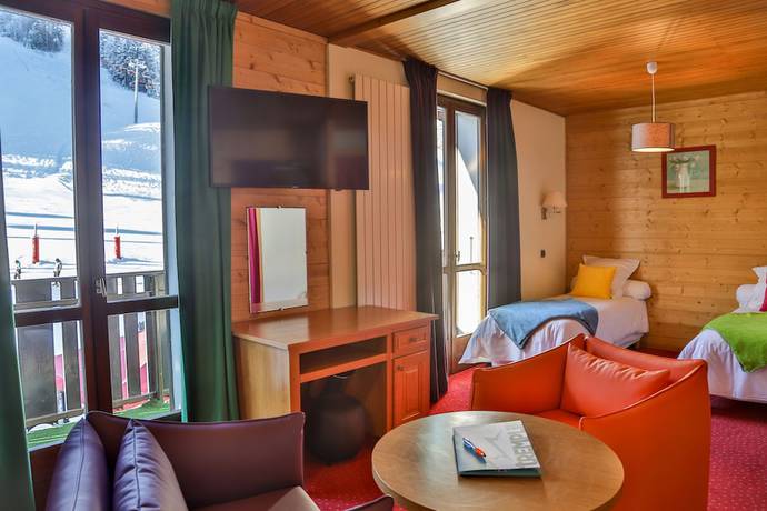 Imagen de la habitación del Hotel H&ocirc;tel Le Tremplin, Morzine. Foto 7