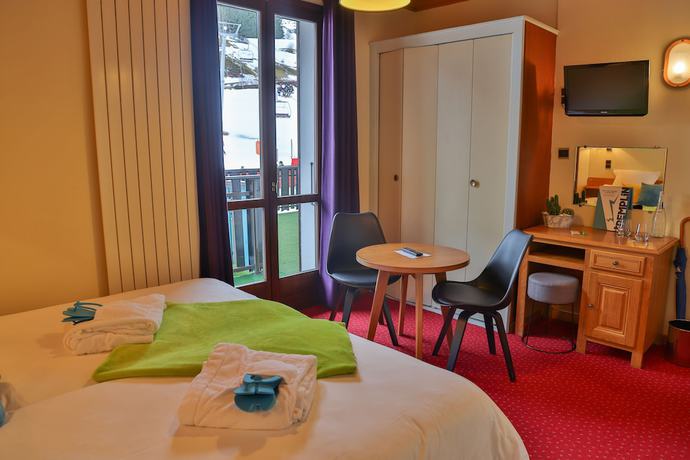 Imagen de la habitación del Hotel H&ocirc;tel Le Tremplin, Morzine. Foto 11