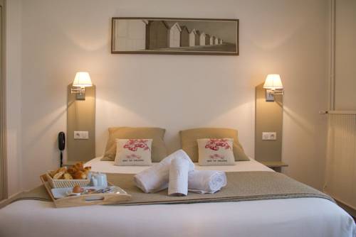 Imagen de la habitación del Hotel Hôtel Le Vert Bois. Foto 1