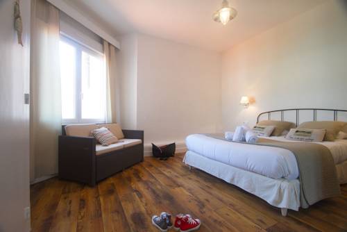 Imagen de la habitación del Hotel Hôtel Le Vert Bois. Foto 2
