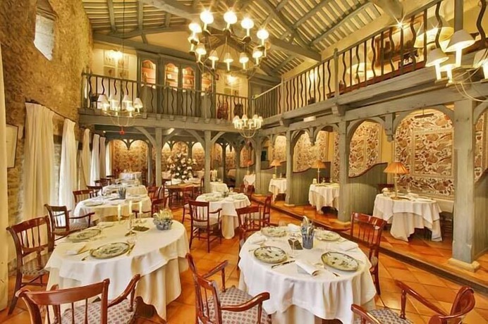Imagen del bar/restaurante del Hotel H&ocirc;tel Le Vieux Logis. Foto 6
