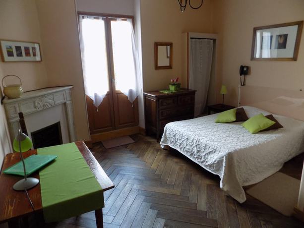 Imagen de la habitación del Hotel Hôtel Le Vieux Tilleul. Foto 10