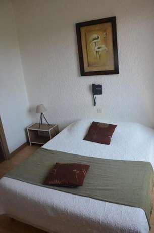 Imagen de la habitación del Hotel H&ocirc;tel Le Week-End. Foto 2