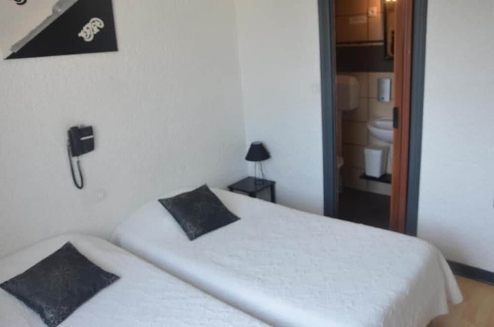 Imagen de la habitación del Hotel H&ocirc;tel Le Week-End. Foto 6