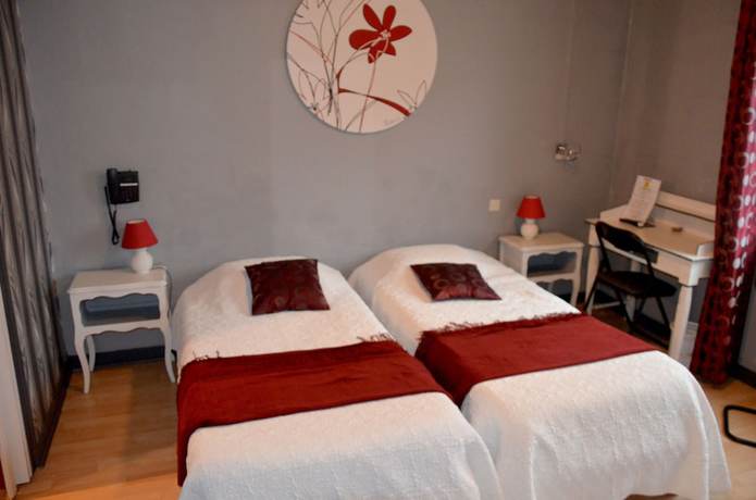 Imagen de la habitación del Hotel H&ocirc;tel Le Week-End. Foto 8