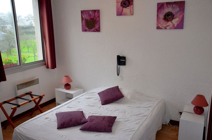 Imagen de la habitación del Hotel H&ocirc;tel Le Week-End. Foto 10