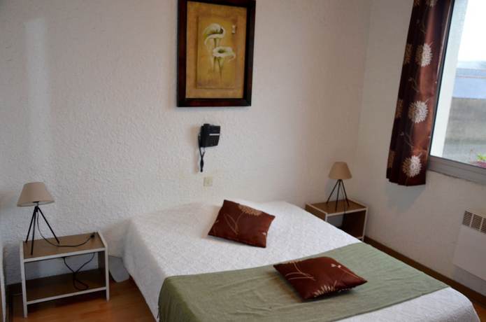 Imagen de la habitación del Hotel H&ocirc;tel Le Week-End. Foto 12