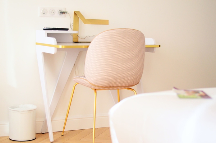 Imagen de la habitación del Hotel Hôtel Le Xix. Foto 11