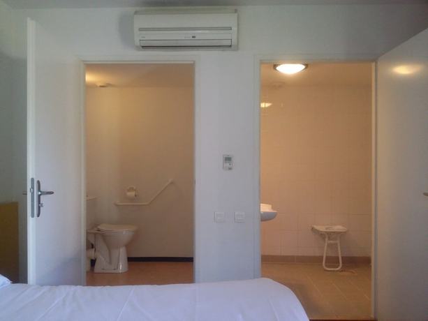 Imagen de la habitación del Hotel H&ocirc;tel L&eacute;mand Lyon Est - Villefontaine. Foto 2