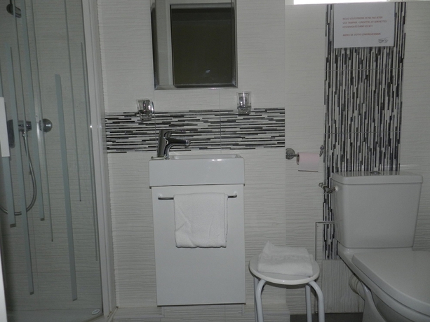 Imagen de la habitación del Hotel H&ocirc;tel L'eph&egrave;be. Foto 6