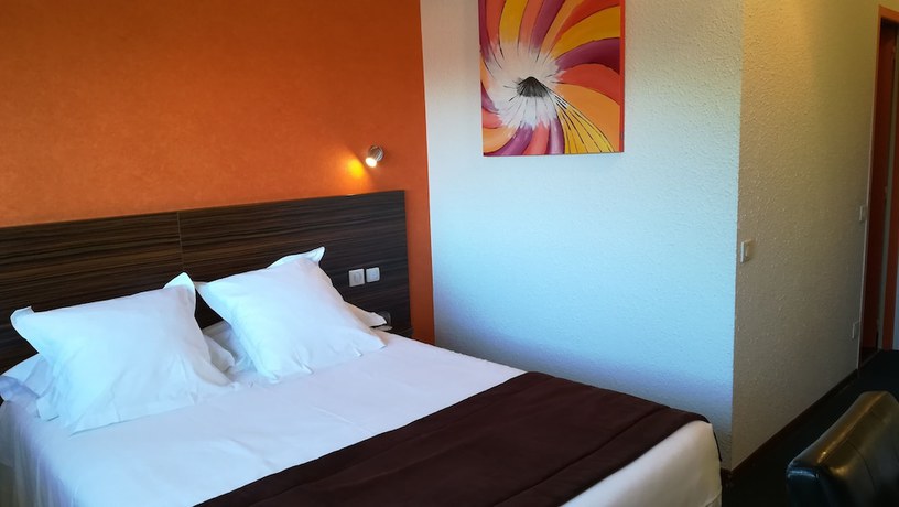 Imagen de la habitación del Hotel Hôtel Les Afforêts. Foto 13