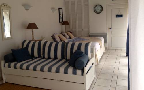 Imagen de la habitación del Hotel H&ocirc;tel Les Agapanthes. Foto 6