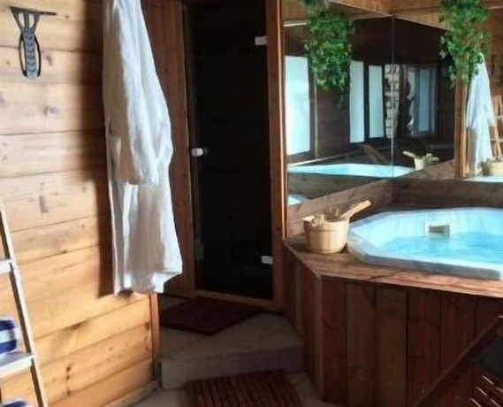 Imagen de la piscina del Hotel H&ocirc;tel Les Airelles. Foto 20
