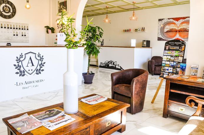 Imagen de los interiores del Hotel Hôtel Les Arbousiers. Foto 17