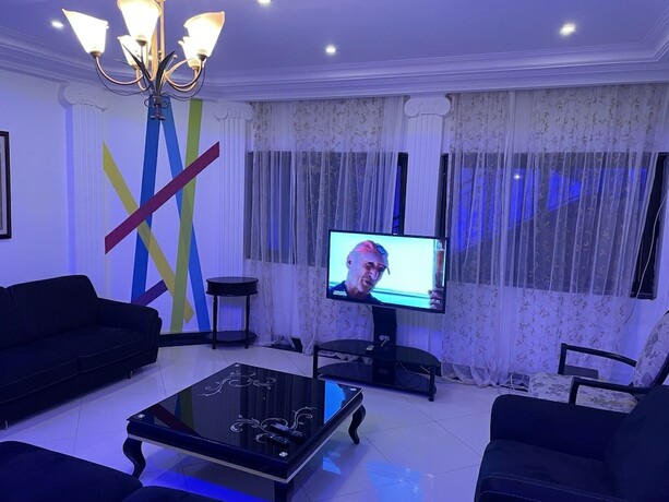 Imagen general del Hotel H&ocirc;tel Les Arcades, Abomey-Calavi. Foto 6