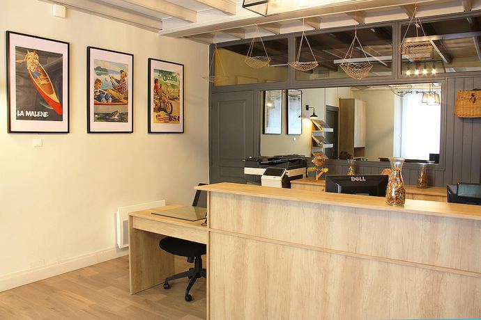 Imagen de los interiores del Hotel H&ocirc;tel Les Bateliers. Foto 20