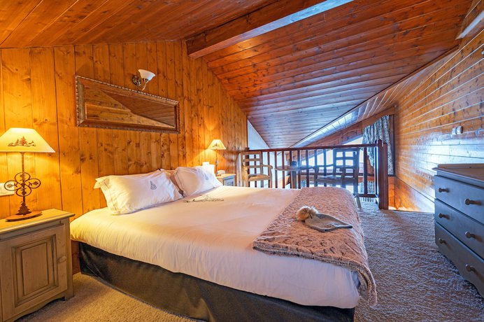 Imagen de la habitación del Hotel H&ocirc;tel Les Campanules by Les Etincelles. Foto 10