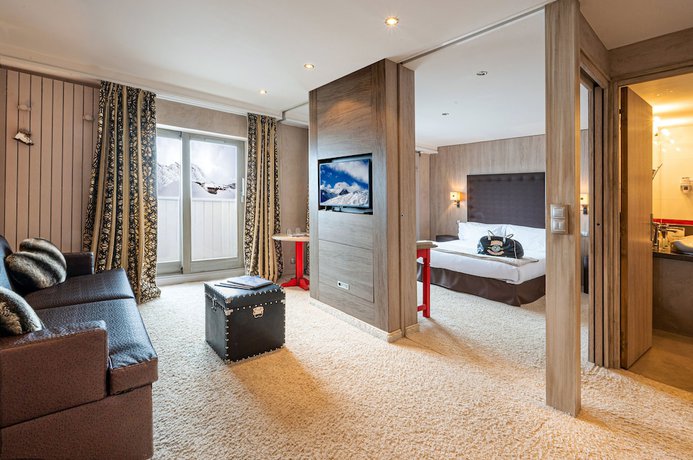 Imagen de la habitación del Hotel H&ocirc;tel Les Campanules by Les Etincelles. Foto 16