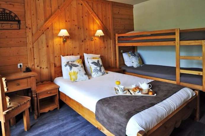 Imagen de la habitación del Hotel H&ocirc;tel Les Carrettes. Foto 11
