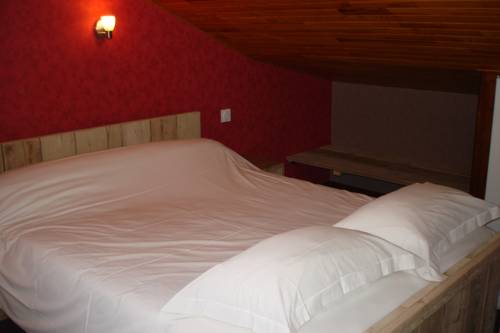 Imagen de la habitación del Hotel H&ocirc;tel Les Chaumettes. Foto 10