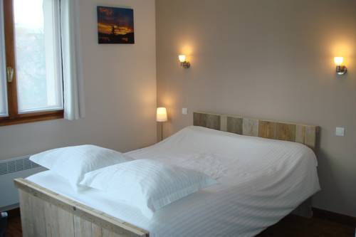 Imagen de la habitación del Hotel H&ocirc;tel Les Chaumettes. Foto 11