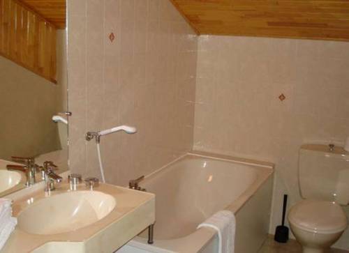 Imagen de la habitación del Hotel H&ocirc;tel Les Chaumettes. Foto 15