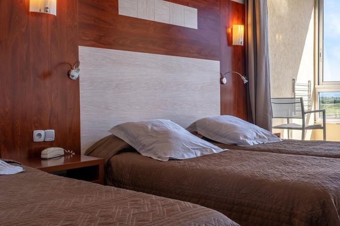 Imagen de la habitación del Hotel H&ocirc;tel Les Dunes. Foto 4