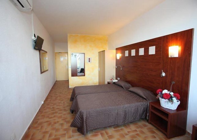 Imagen de la habitación del Hotel H&ocirc;tel Les Dunes. Foto 6