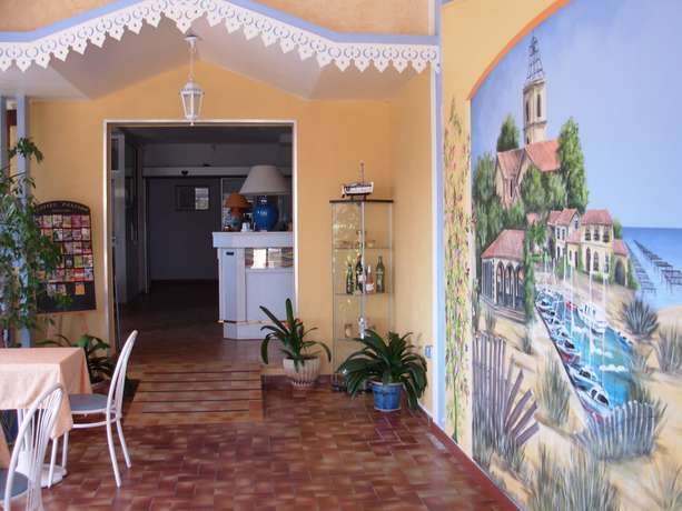 Imagen de los interiores del Hotel H&ocirc;tel Les Dunes. Foto 19