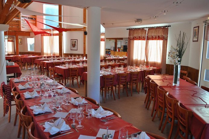 Imagen del bar/restaurante del Hotel H&ocirc;tel Les Ecrins. Foto 6