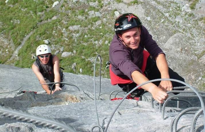 Imagen de los interiores del Hotel H&ocirc;tel Les Ecrins. Foto 16