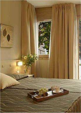 Imagen de la habitación del Hotel H&ocirc;tel Les Esclargies, ROCAMADOUR. Foto 12