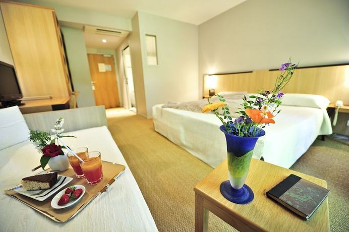 Imagen de la habitación del Hotel H&ocirc;tel Les Esclargies, ROCAMADOUR. Foto 8