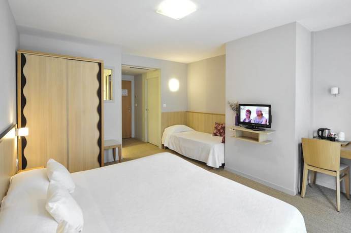 Imagen de la habitación del Hotel H&ocirc;tel Les Esclargies, ROCAMADOUR. Foto 20