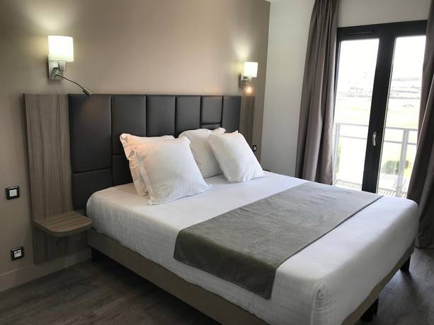 Imagen de la habitación del Hotel H&ocirc;tel Les Galets, CRIEL SUR MER. Foto 16