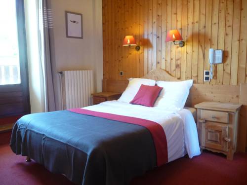 Imagen de la habitación del Hotel H&ocirc;tel Les Gla&iuml;euls. Foto 9