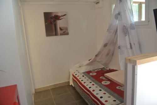 Imagen de la habitación del Hotel H&ocirc;tel Les Mimosas. Foto 4