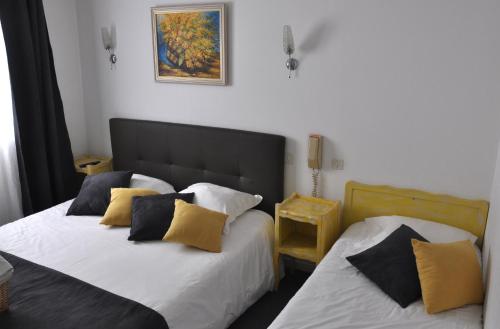 Imagen de la habitación del Hotel H&ocirc;tel Les Mimosas. Foto 5