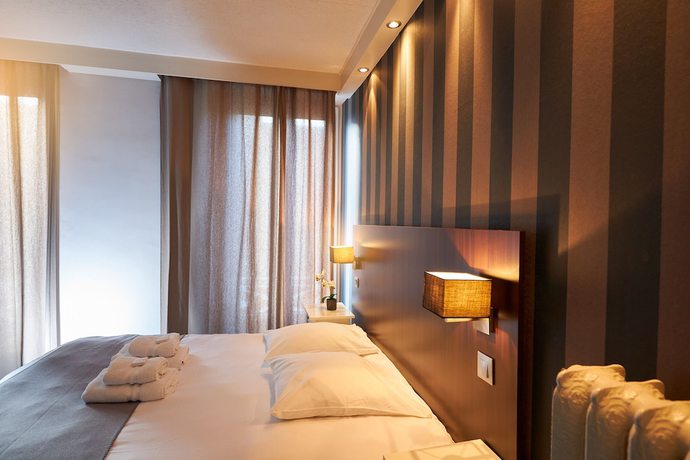 Imagen de la habitación del Hotel H&ocirc;tel Les Negociants. Foto 7