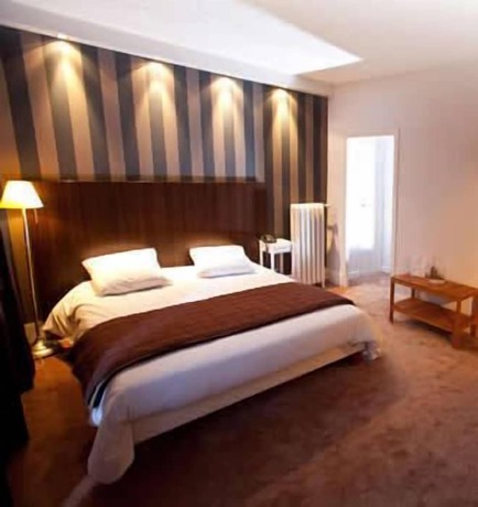 Imagen de la habitación del Hotel H&ocirc;tel Les Negociants. Foto 13