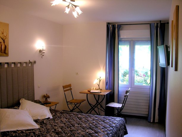Imagen de la habitación del Hotel H&ocirc;tel Les Norias. Foto 6