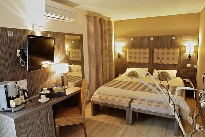Imagen de la habitación del Hotel H&ocirc;tel Les Olivades. Foto 16