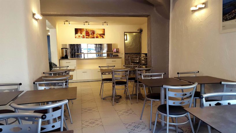 Imagen de los interiores del Hotel Hôtel Les Palmiers en Camargue. Foto 19