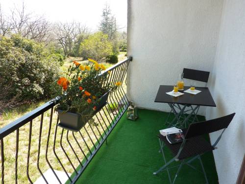 Imagen de la habitación del Hotel H&ocirc;tel Les Pers&egrave;des. Foto 3