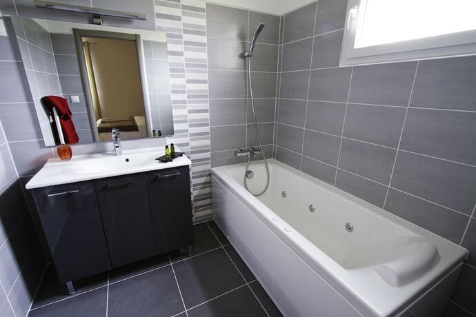 Imagen de la habitación del Hotel H&ocirc;tel Les Petits Oreillers. Foto 8