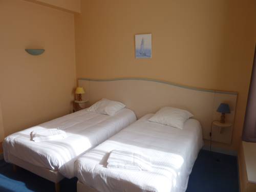 Imagen de la habitación del Hotel H&ocirc;tel Les Pins. Foto 3