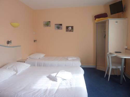 Imagen de la habitación del Hotel H&ocirc;tel Les Pins. Foto 6